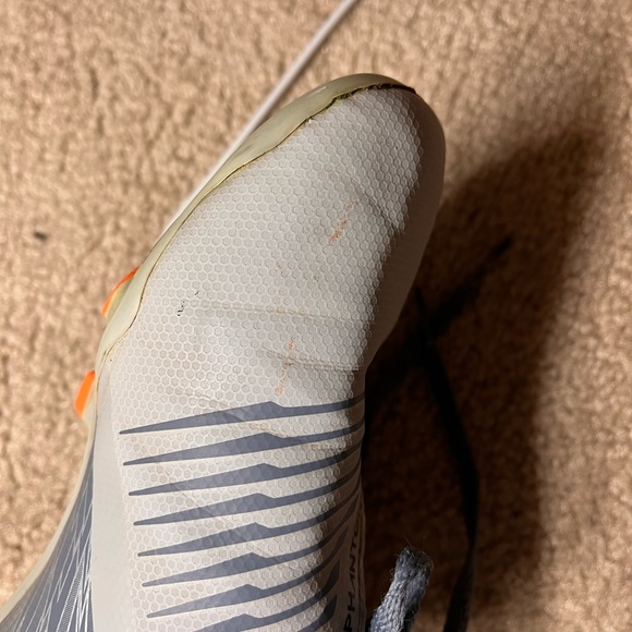 Nike Phantom Venom soccer cleats - Picture 4 of 6